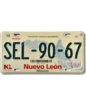 Meksykańska tablica rejestracyjna Nuevo León SEL-90-67