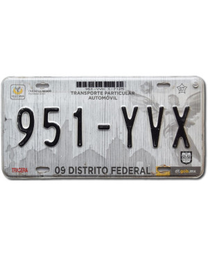 Meksykańska tablica rejestracyjna Distrito Federal 951-YVX