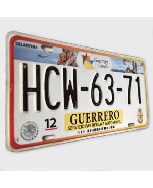 Meksykańska tablica rejestracyjna Guerrero 2016 HCW-63-71