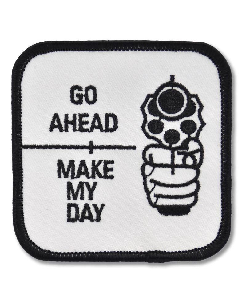 Naszywka Go Ahead revolver 7 cm x 7 cm